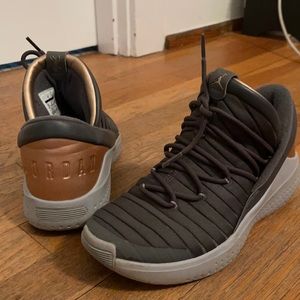 Nike Jordan’s Shoe / Youth 6.5